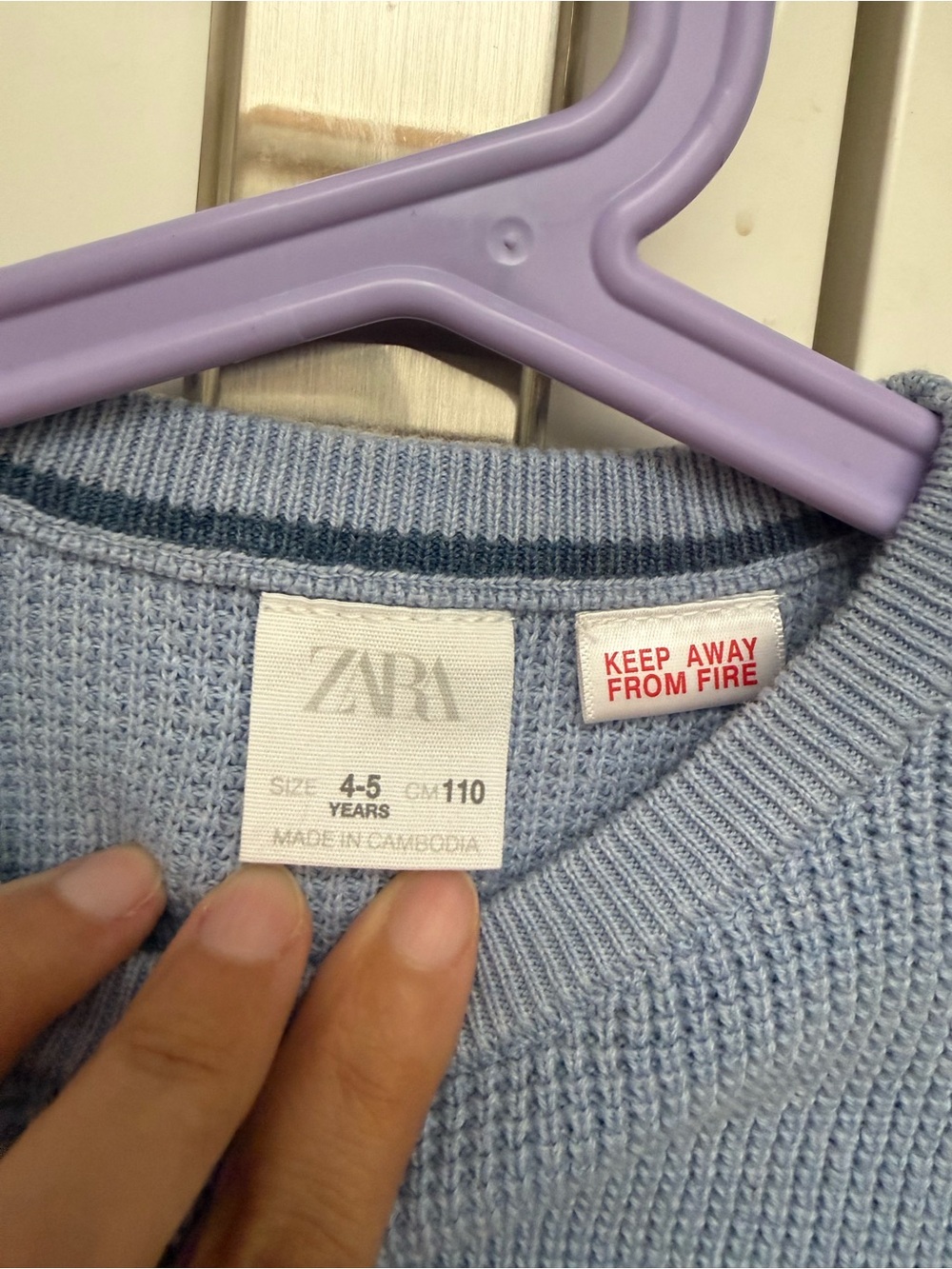 New ZARA kids Light Blue Knit Sweater with Pocket - Picture 3 of 3